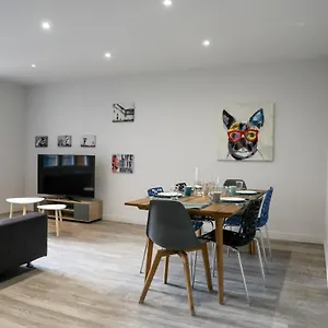 https://appartement-t3-centre-historique-vieux-rodez-parking-gratuit.midi-pyreneeshotels.com